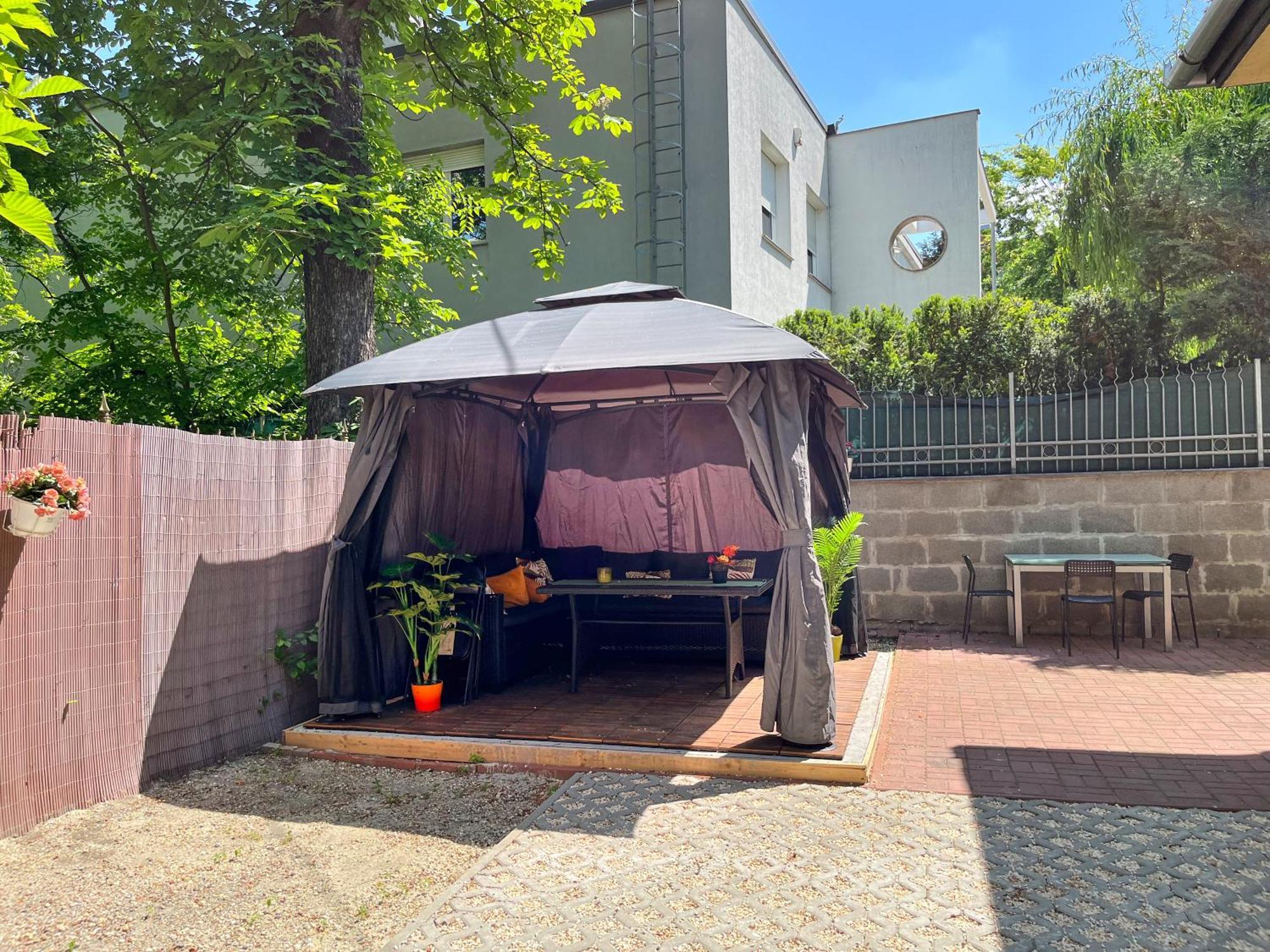 Brand New Garden Flat / Free Parking Leilighet Budapest Eksteriør bilde
