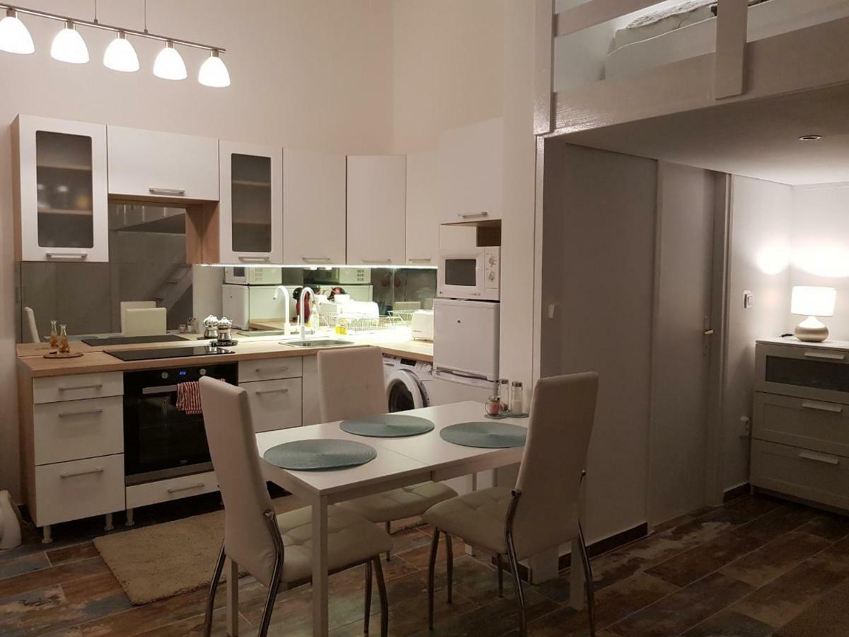 Brand New Garden Flat / Free Parking Leilighet Budapest Eksteriør bilde