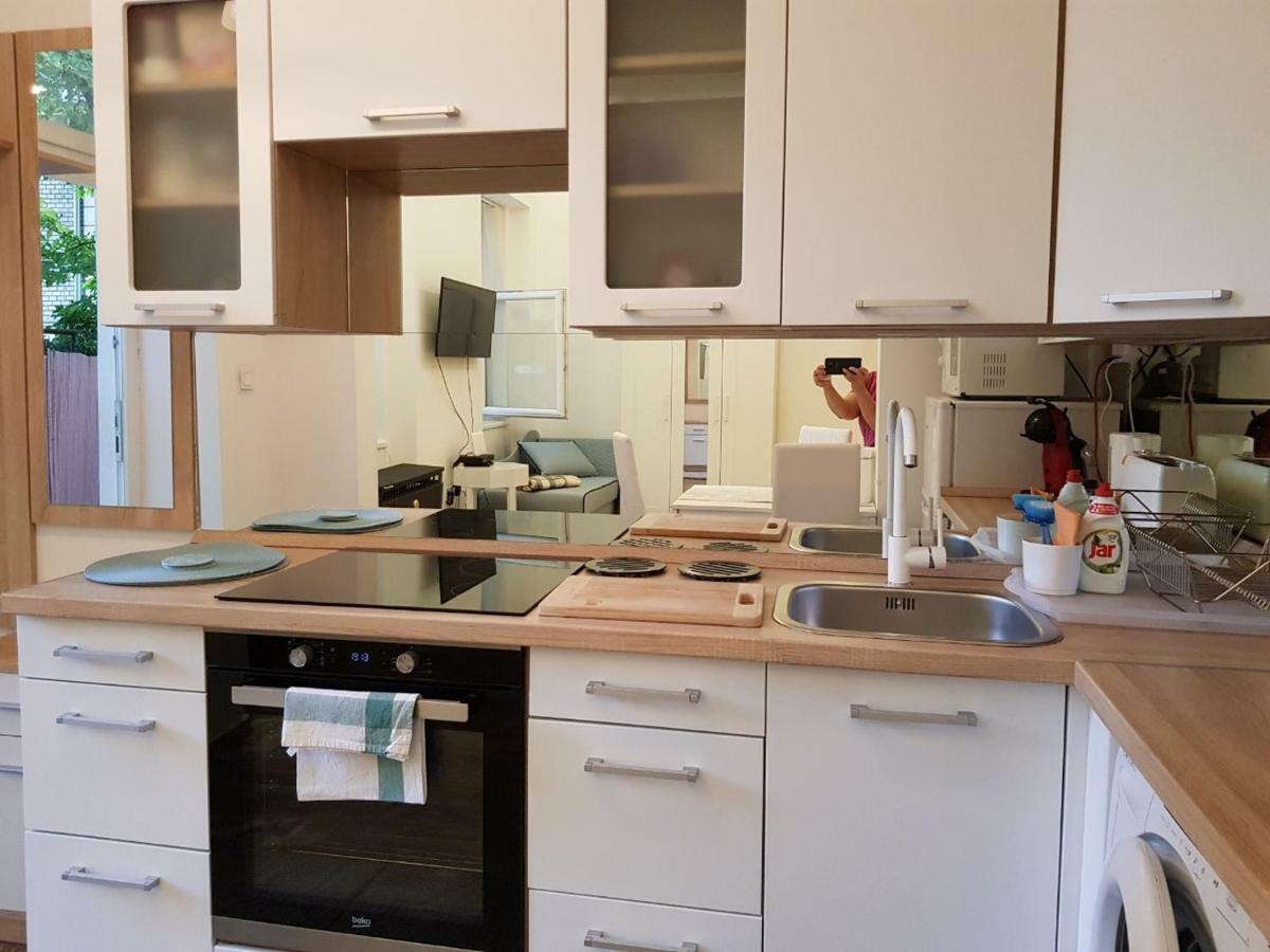 Brand New Garden Flat / Free Parking Leilighet Budapest Eksteriør bilde